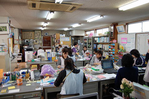 【先生のおへや】